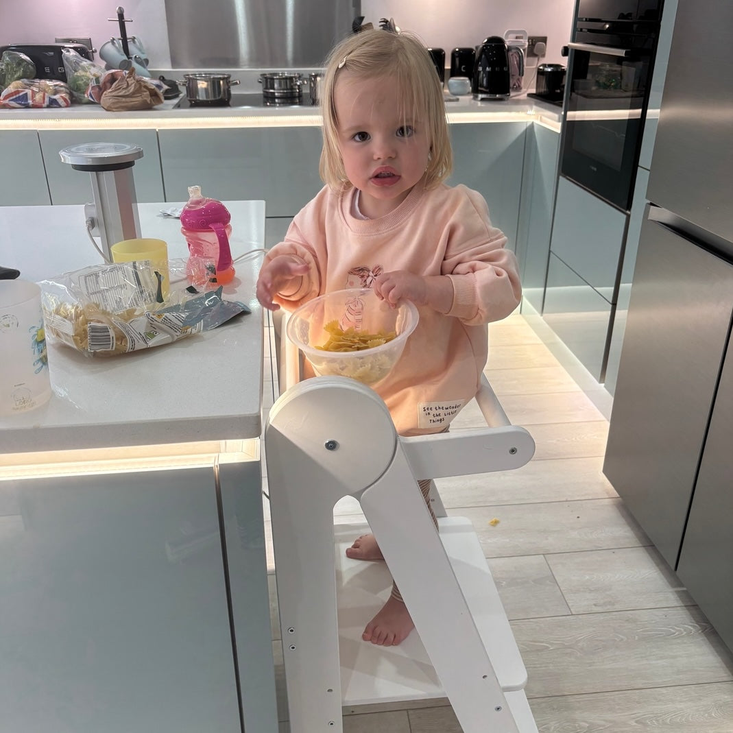 Mealtimes & Snacks