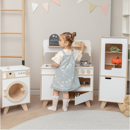 wooden dollhouse victorian style for toddler