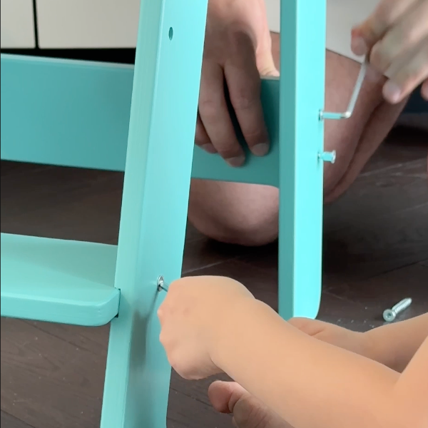 TOYBOX Foldable Learning Tower for Toddlers